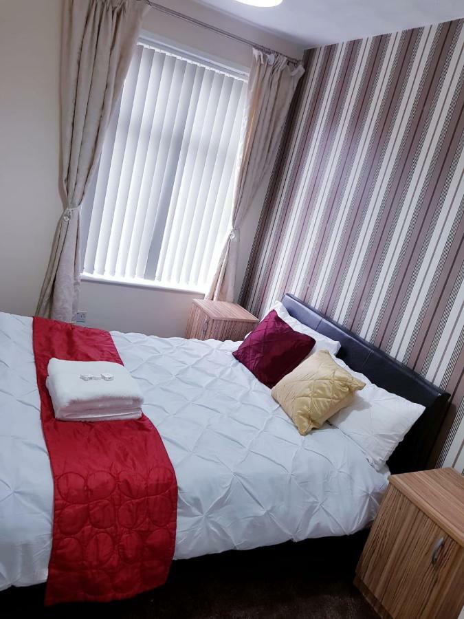 Knutsford House Holidays Manchester Bagian luar foto