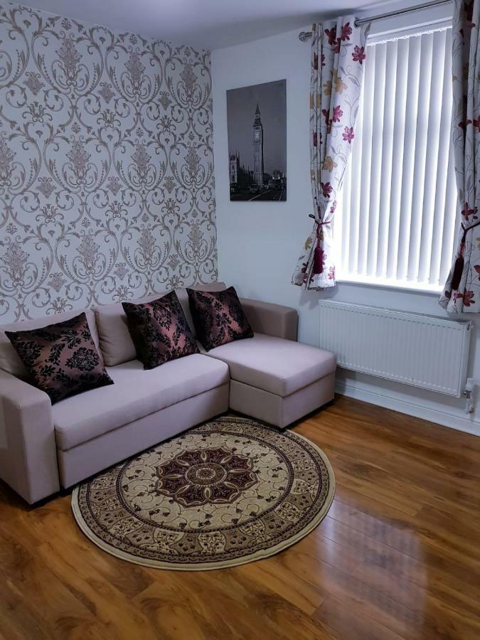 Knutsford House Holidays Manchester Bagian luar foto